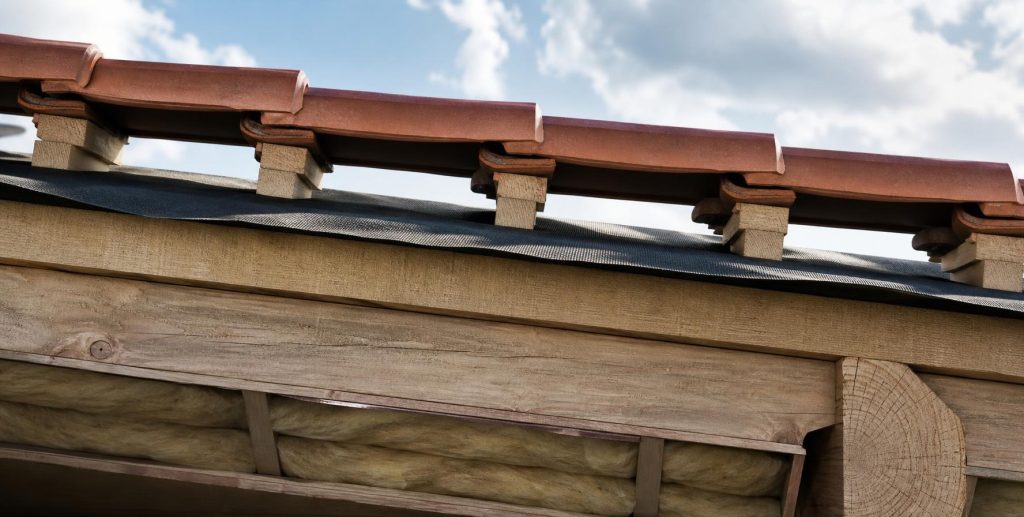 Espace de ventilation généré par le contre-lattage toiture entre l'écran et la couverture| Artihome